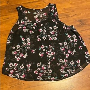 - Great condition Torrid Chiffon  sleeveless top